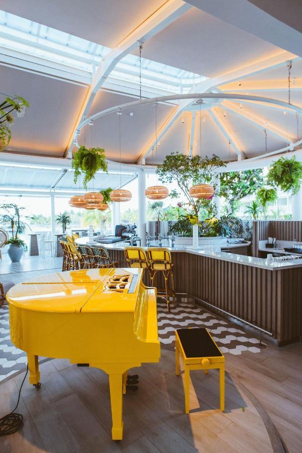 Lux* Grand Gaube Resort & Villas Εξωτερικό φωτογραφία The interior of the restaurant