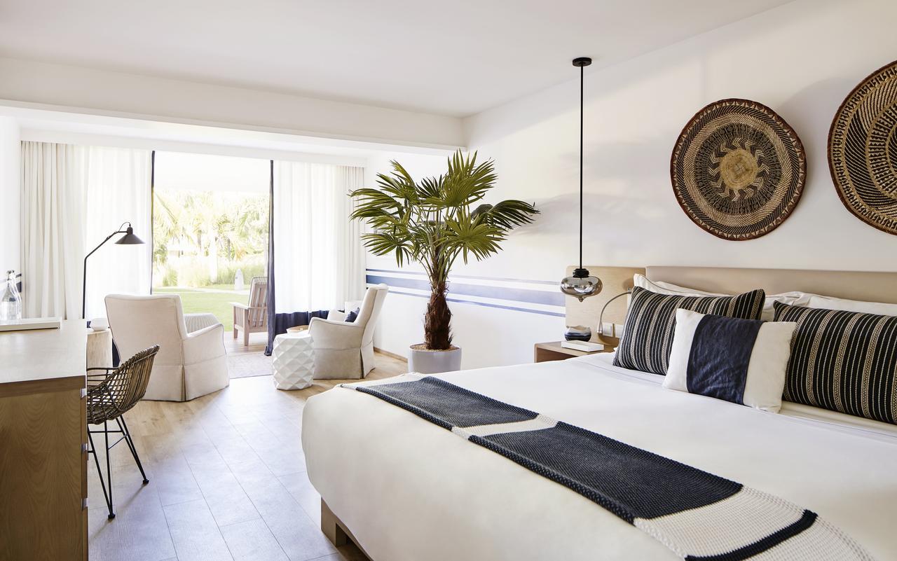 Lux* Grand Gaube Resort & Villas Εξωτερικό φωτογραφία A room at the hotel