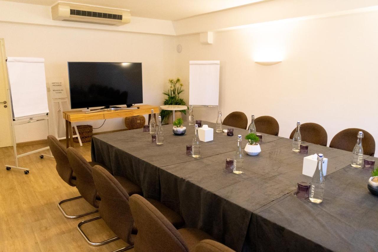 Lux* Grand Gaube Resort & Villas Εξωτερικό φωτογραφία The boardroom at the London Business School